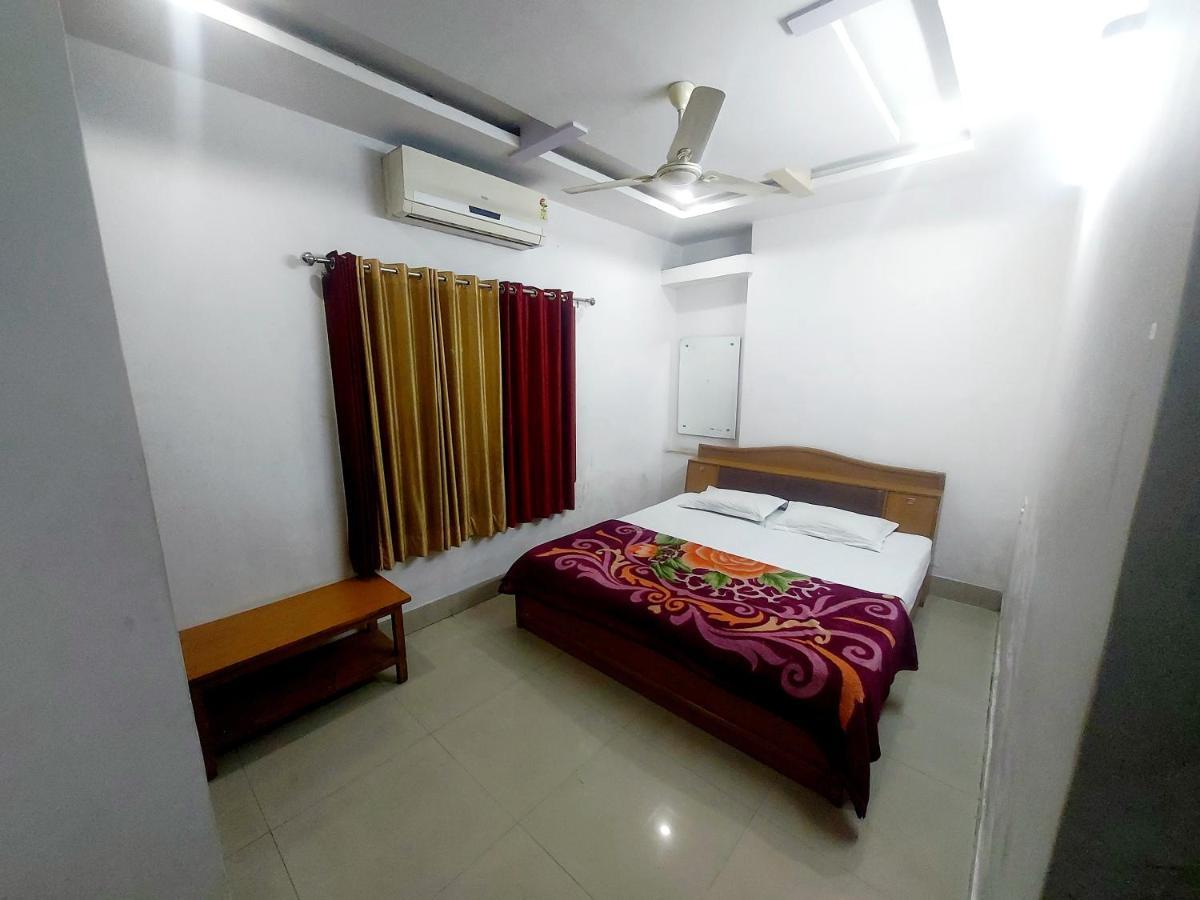 Hotel Shree Prayag Nathdwara Bagian luar foto